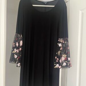 Roz & Ali Black Pink Bell Sleeve Sundress